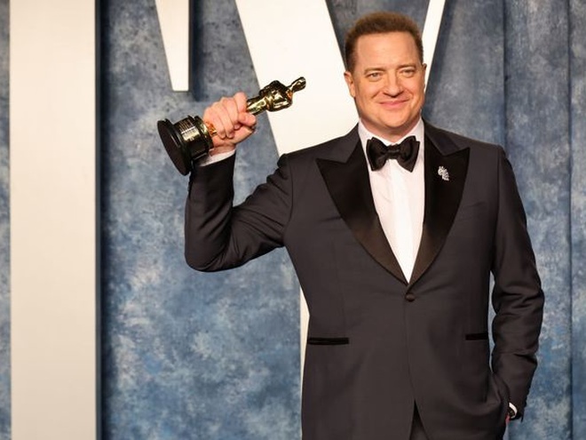 Рідкісний сімейний вихід: Брендан Фрейзер з'явився на «Оскарі-2023» у компанії синів