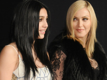26-річна дочка Мадонни Лурдес Леон роздяглася у фотосесії для відомого бренду
