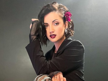 Цибульська розповіла, чому один із її залицяльників вкрав у неї телефон