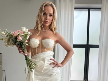 Даша Трегубова показала рідкісне фото з дочкою та привітала її з 14-річчям