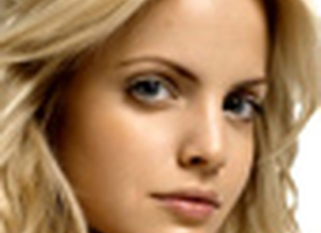 Мена Сувари