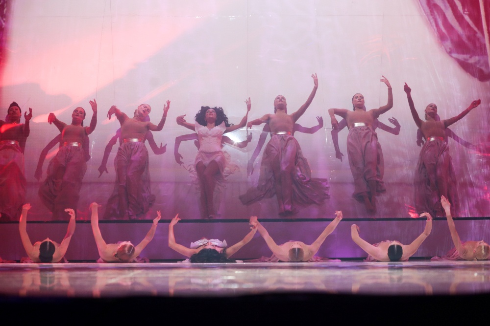 Злата Огневич показала масштабное шоу на главной сцене страны 