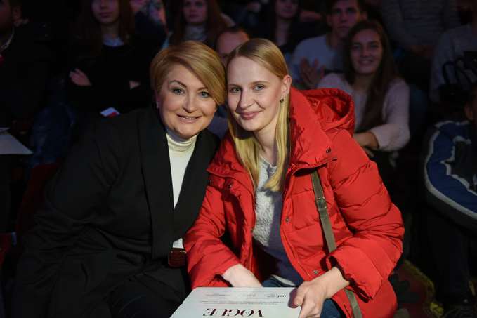 Ирина Данилевская наградила победительницу конкурса fashion-иллюстрации IMAGO 2016