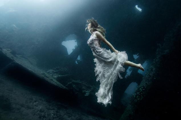 Фантастическая подводная фотосессия Бенджамина фон Вонга