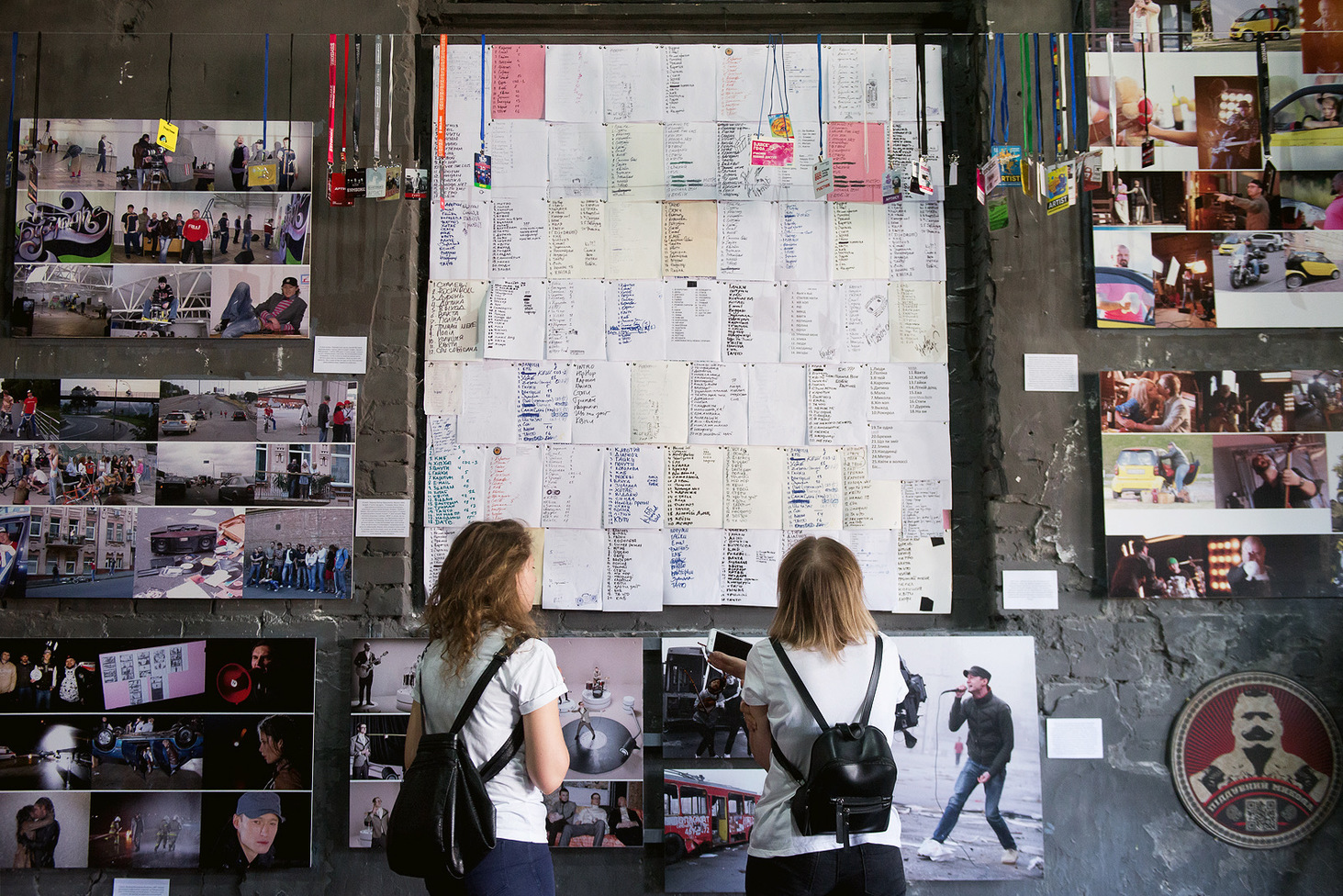 Уникальная выставка, мастер-классы, концерт в новом составе: как прошёл концерт Бумбокс в Киеве