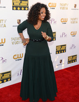 Топ-10 лучших нарядов «Critics' Choice Movie Awards»