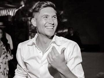 Остапчук офіційно підтвердив нові стосунки – романтичні кадри