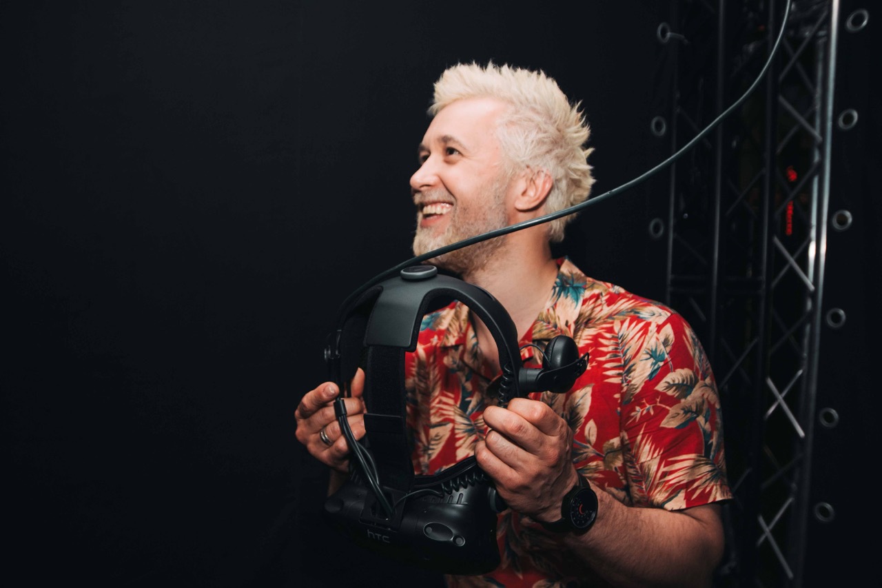 В Киеве прошла селебритиз-презентация игры RevolVR "Дикий запад"