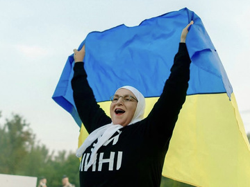 "Мама" Вєрки Сердючки поділилася рідкісним фото доньки-красуні