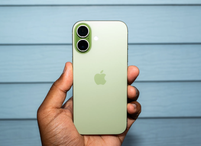 Чому iPhone 17 залишається головним вибором покупців у 2025 році?