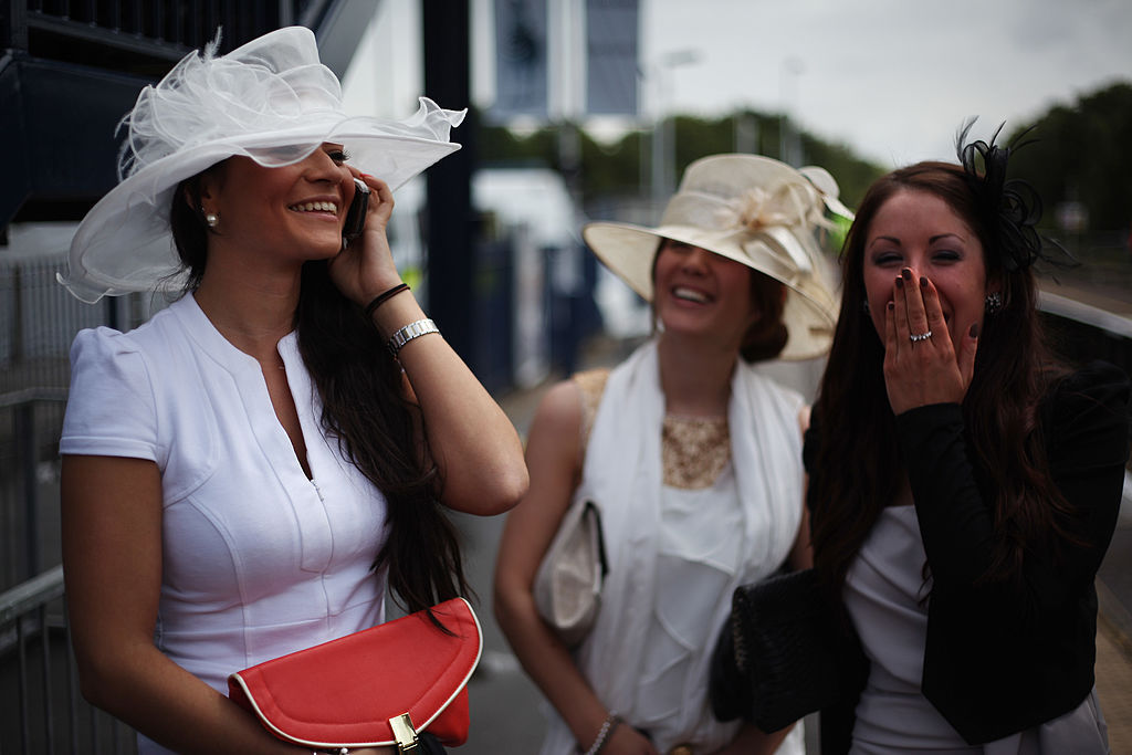 День сміху. Люди сміються