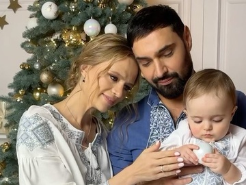 Козловський публічно звернувся до дружини з нагоди її 37-річчя.