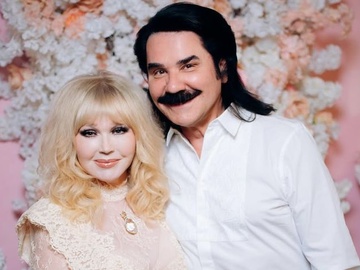 Зібров вперше розповів, як освідчився другій дружині