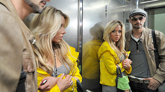 Девушка Блонда и Kishe