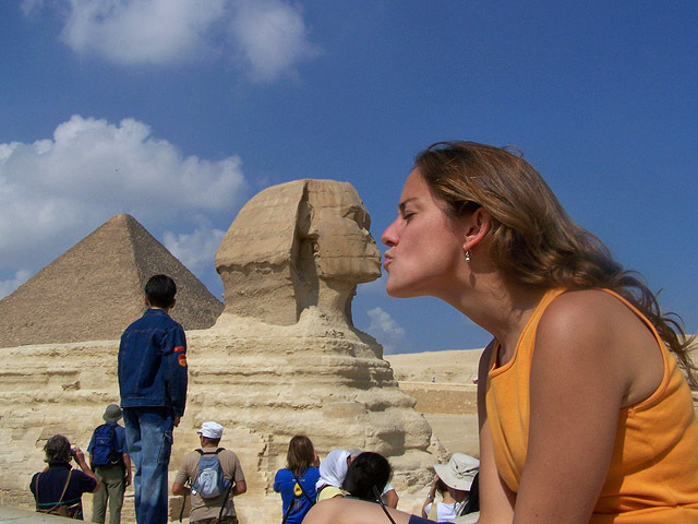 Самые смешные фото украинцев за границей: Египетские пирамиды