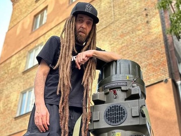 Похорон лідера Green Grey: хто прийшов попрощатися з «Дизелем»