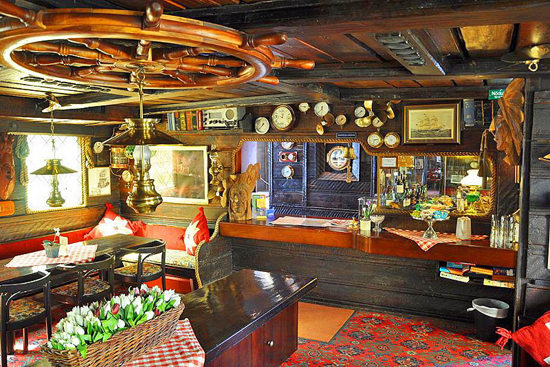 The Red Boat Mälaren - Стокгольм, Швеция