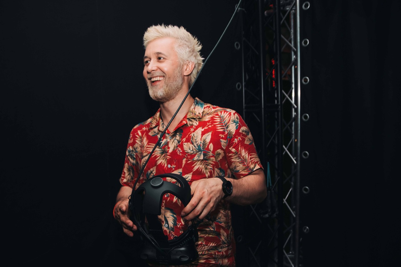 В Киеве прошла селебритиз-презентация игры RevolVR "Дикий запад"