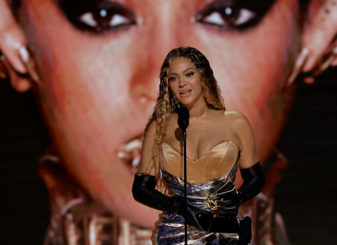 Бейонсе постане перед судом через несплату податків