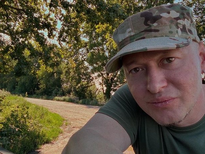 Хливнюк із «Бумбоксу» запостив відео, зняте перед бойовим завданням на фронті