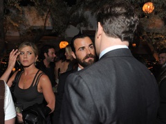 Дженнифер Энистон