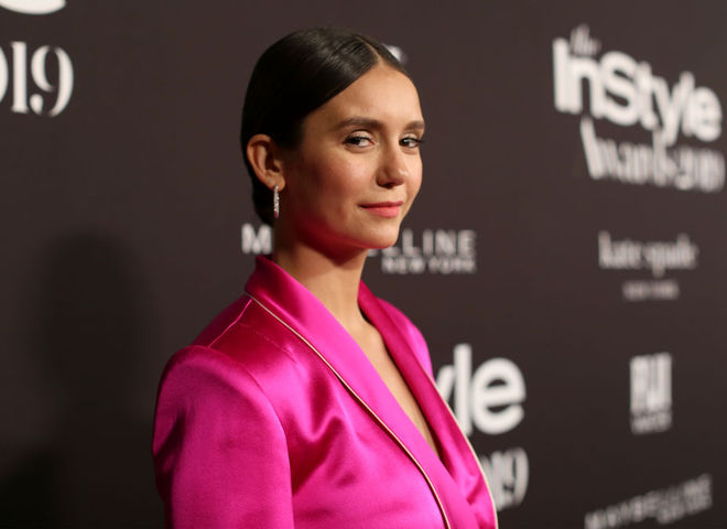 Нина Добрев