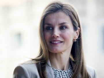 Королева Летиція нагадує, який колір у 2023 році є наймоднішим та найефектнішим