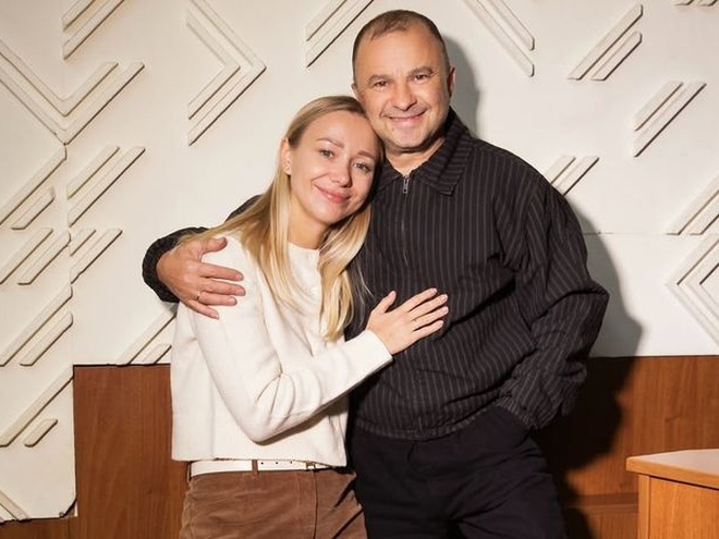 Дружина Павлика відповіла на закиди, що він покинув дітей від попередніх шлюбів