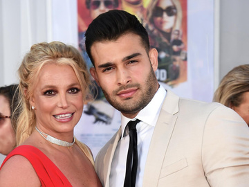 Брітні спростувала чутки про розлучення з Асгарі