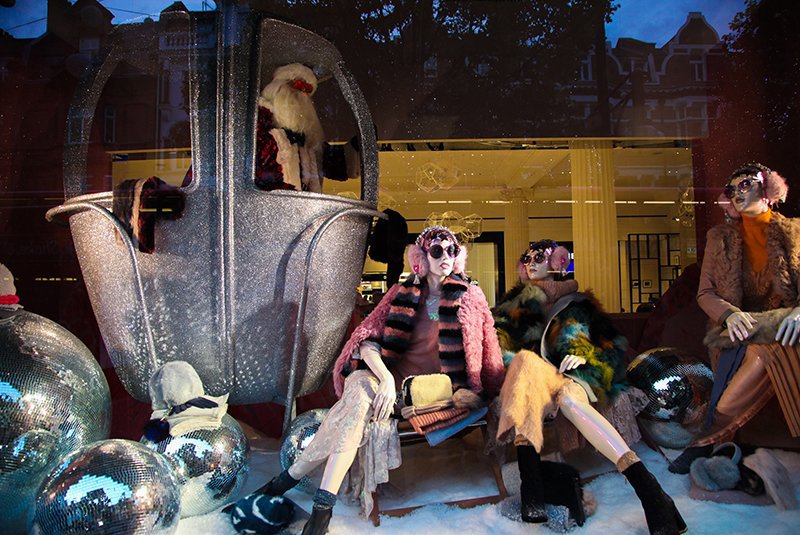 Найгарніші різдвяні вітрини світу: Harvey Nichols