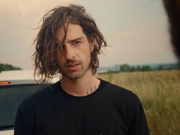 Дантес показав, як змінилася його зовнішність за 10 років