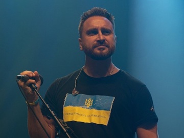 Собчук зі "СКАЙ" пройшовся по шоу-бізнесу: Якщо на сцені ти супер-патріот, не потрібно переходити назад на російську