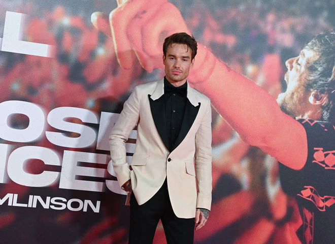 Відомий співак загримів у лікарню через серйозні проблеми із нирками