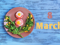 Вкусные открытки на 8 марта