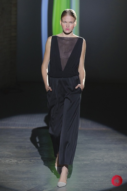 показ Elena REVA