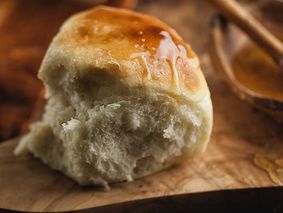 Пышные дрожжевые булочки