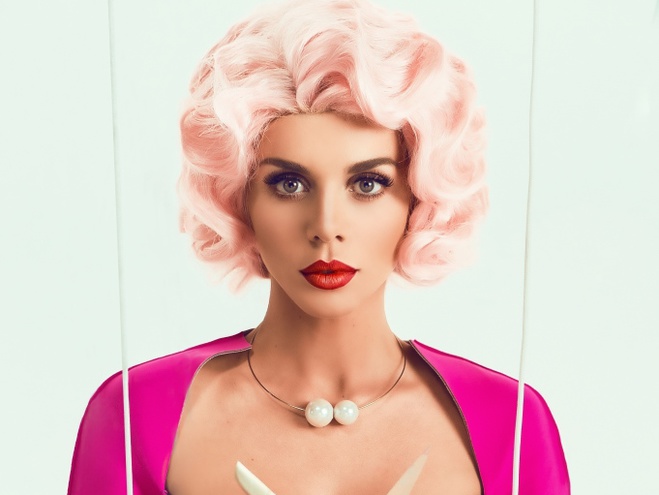 Анна Седокова и MONATIK