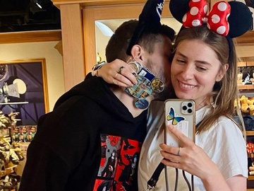 «Ніхто з нас не хоче жертвувати»: Петрожицька висловилася про стосунки з нареченим