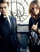 Эмма Уотсон стала лицом Burberry