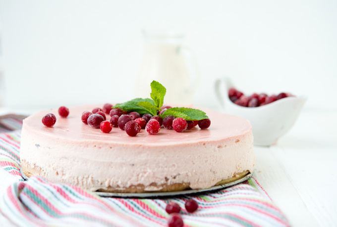 Йогуртовий пиріг з ягодами: покроковий рецепт