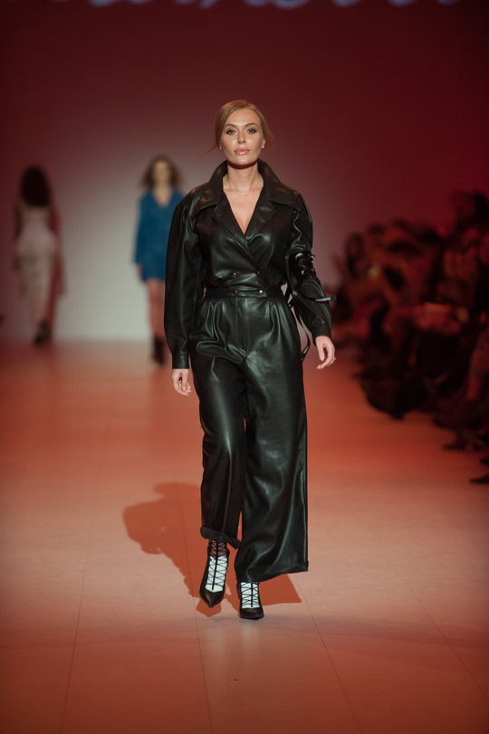 Слава Камінська (UFW FW 18-19)