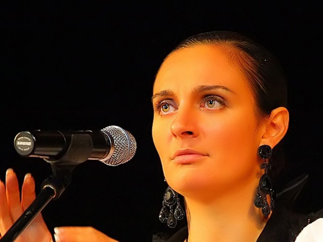 Олена Ваєнга