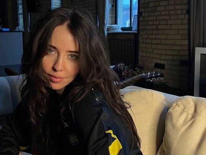 «Не хочу жити заради лайків»: Дорофєєва відреагувала на хейт із приводу її весілля з Кацуріним