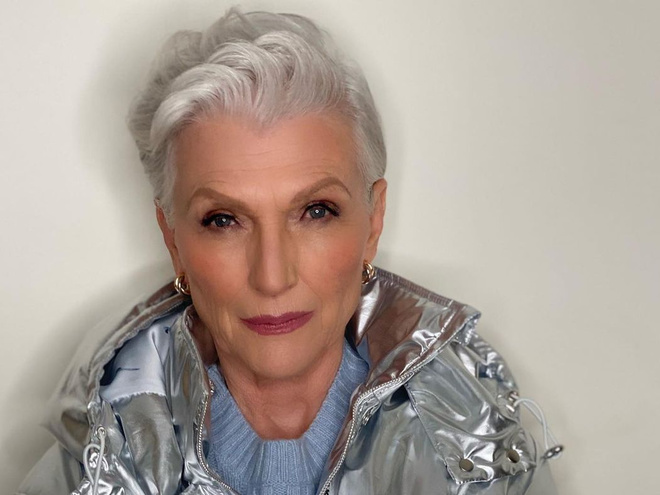 Мэй Маск поддержала украинцев