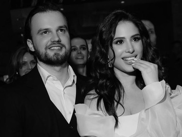 Skylerr вперше публічно висловилася про роман із екснареченим Раміни Есхакзай