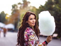 Айза Долматова