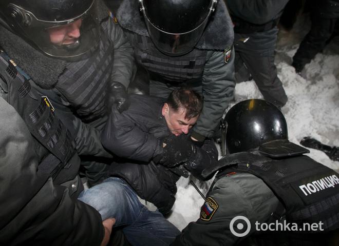Полиция задержала митингующих в Москве