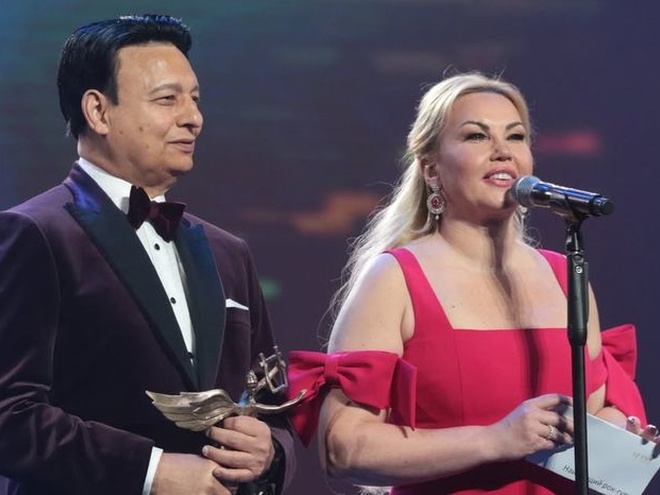 «Навіть не віриться, що тобі 70»: Камалія привітала ексчоловіка з ювілеєм