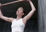 Miley Cyrus - Wrecking Ball