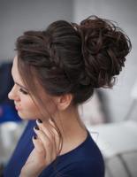 Вечірні зачіски для довгого волосся 2016